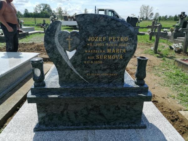 a6b2b984-e8ee-4ef1-ab20-13b76a0ddf68